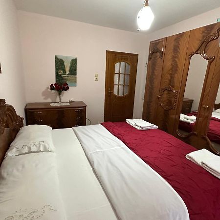 Hoxha House Hotel Krujë Buitenkant foto