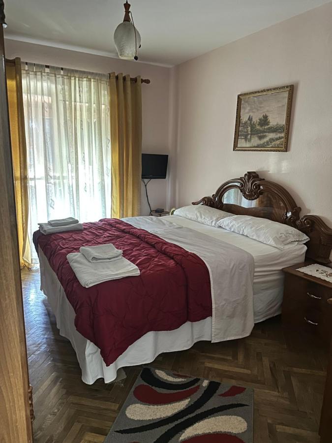 Hoxha House Hotel Krujë Buitenkant foto